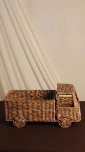 Cesta de Almacenamiento en Forma de Camión de Mimbre, Hecha a Mano con Fibra Vegetal, Diseño Rústico para Habitación Infantil, Organizador de Juguetes, Decoración de Sala de Estar, OEM ODM - Product Image 2