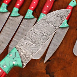 Ensemble de 8 couteaux en acier damas faits à la main avec étui, couteaux de cuisine forgés, meilleurs ensembles de couteaux pour chefs. - Product Image 4