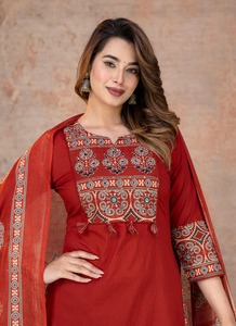 Traditional <b>Indian</b> Women's Red Cotton Ajrakh Print Knee-Length Quick Dry <b>Kurta</b> Set Dupatta Regular Fit Casual Wear Spring Diwali - Product Image 5