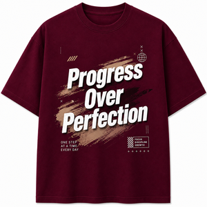 เสื้อยืดแขนสั้นสีแดงเลือดหมูสำหรับผู้ชาย คอกลม ทรงปกติ พิมพ์ลายตัวอักษร สวมใส่สบาย ระบายอากาศได้ดี ผลิตจากผ้าฝ้ายเจอร์ซีย์ 100% - Product Image 1