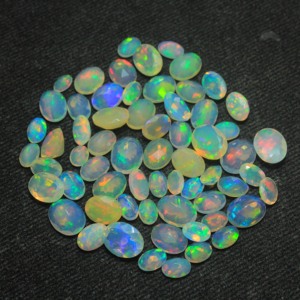 Opale naturelle taillée en facettes, opale d'Éthiopie Welo, forme ovale 4x6mm, 5x7mm, 6x8mm, 7x9mm, opale à jeu de couleurs multicolores - Product Image 6