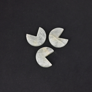 Pierre précieuse naturelle en aventurine verte - 5 carats 20x12mm - Pierre lisse pour la fabrication de bijoux |   1 pièce |   Ishu Gems Brésilien - Product Image 1