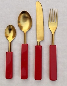 Ensemble de Couverts Tendance 2026 Écologique avec Manche en Rotin Tressé, en Acier Inoxydable, Vaisselle et Ustensiles de Cuisine de Luxe pour Fêtes - Product Image 3