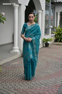 Colección Premium de Sarees y Blusas de Yute, Lino y Seda con Tejido Zari, Bordado Buttis-Pallu y Borde Doble Zari - Proveedor de la India - Product Image 5