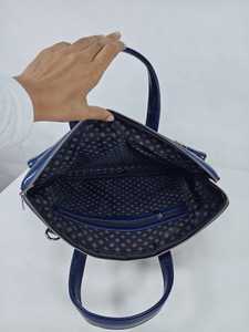 Porte-documents de bureau en cuir PU motif crocodile de qualité supérieure, avec poche avant, doubles poignées, bandoulière réglable, protection intégrée - Product Image 5