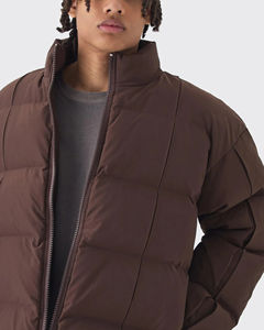 Chaqueta Bomber Acolchada de Algodón Casual de Invierno para Hombre al por Mayor con Logotipo Personalizado, Impermeable, Ligera y Cálida con Capucha Estilo Urbano - Product Image 2