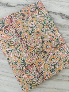 Tissu en coton brodé à la main, qualité supérieure, 100% imprimé floral, écologique, naturel, pour vêtements et sacs. - Product Image 2