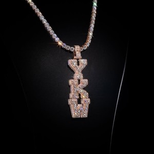 Pendentif personnalisé à trois lettres avec moissanite VVS en argent sterling 925 plaqué rhodium, bijoux hip-hop, fournisseur en gros - Product Image 1