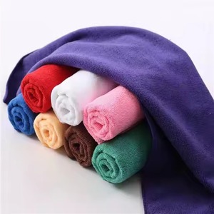 Serviette de salon super absorbante en tissu premium noir pour séchage des cheveux - Product Image 3