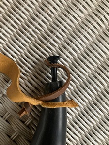 Cuerno de Búfalo Ecológico Hecho a Mano de ILAHI, Cuerno en Polvo con Forma Natural, Arte Folclórico, Arte Rústico, Feng Shui, Recuerdo Coleccionable, Uttar - Product Image 4