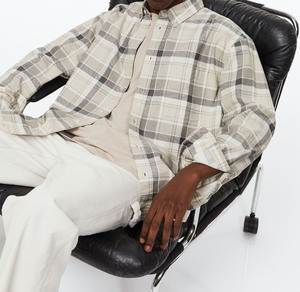 New Trend Cotton <b>Short</b> <b>Sleeves</b> Business Wear Comfortable Polo Collar Front Pocket Design <b>Button</b> <b>up</b> Shirt for Men - Product Image 6