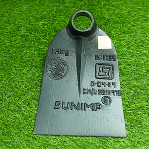 จอบมือ SUNIMP Agricultural Powrah No.4 ทำจากเหล็กตีขึ้นรูป แข็งแรง ทนทาน สำหรับขุด พรวนดิน และกำจัดวัชพืช คุณภาพส่งออก (น้ำหนัก 1.4 กก.) - Product Image 4