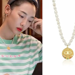 Collier en perles d'eau douce naturelles Baihe blanc pour femmes, chaîne de clavicule de luxe légère, pendentif du diable, colliers pendentifs tendance - Product Image 2