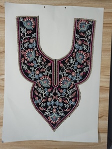 Patchs brodés ronds faits main de qualité supérieure, design complexe, tissu ORGEZA, paillettes, dentelle miel, commandes personnalisées disponibles - Product Image 2