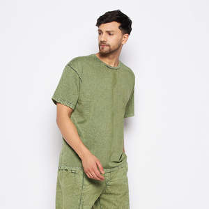 T-shirt surdimensionné en coton 100% délavé à l'acide avec logo personnalisé style Hip Hop High Street pour hommes, col rond, prix abordable, vente en gros - Product Image 4