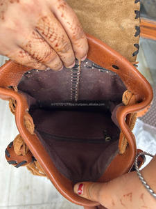 กระเป๋าเป้หนังแจ็คการ์ดแบบมีพู่ทำด้วยมือสไตล์วินเทจสไตล์ตะวันตกสไตล์อินเดีย - Product Image 6