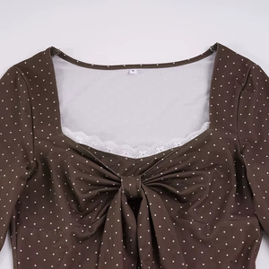 T-shirt court à col en V et manches longues imprimé, respirant, en tissu tissé, tendance, pour femme, idéal pour les soirées - Product Image 4