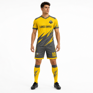 Ensemble de maillots de football personnalisés en gros, uniforme de football professionnel pour hommes et garçons, vêtements de sport d'équipe, chemise à manches courtes et shorts avec logo - Product Image 2