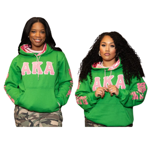 Sudadera con Capucha Verde Chenille para Mujer, Marca AKA, con Letras Griegas Bordadas, Forro de Satén, Calidad Premium, Estilo Casual - Product Image 6