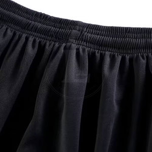 Tenue de football respirante, service OEM, design personnalisé, poids léger, fabriqué au Pakistan - Product Image 3