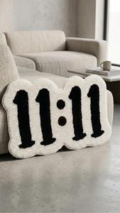 Alfombra Moderna de Lana Tufted a Mano con Tipografía Única, Antideslizante, en Blanco y Negro, para Decoración de Sala de Estar, Dormitorio y Hogar - Product Image 6