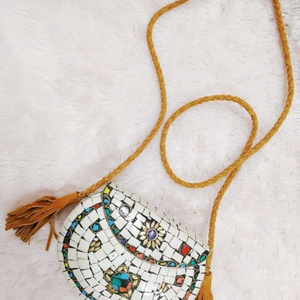 Bolso de Hombro Nupcial Adornado con Cuentas, Bolso de Noche Hecho a Mano con Flores y Cristales, Regalo de Decoración de Boda Personalizado - Product Image 4