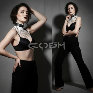 Collier ras du cou en cuir punk pour femme avec franges rayées blanches - Product Image 4