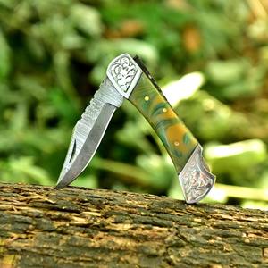 Couteau pliant artisanal OEM personnalisé de Damas avec manche gravé et étui en cuir - Product Image 5