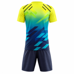 Uniforme de Fútbol Ligero, Profesional, Personalizado con Sublimación, Diseño Premium, Buena Calidad, Transpirable, para Clubes y Equipos - Product Image 2