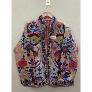 Veste courte en broderie Suzani Kantha faite à la main pour femme, taille unique, veste Suzani unique, cadeau pour elle - Product Image 5