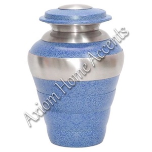 Elegante urna de cremación de aluminio con acabado pulido Hermoso recuerdo conmemorativo de Axiom Home Accents - Product Image 6