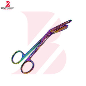 Tijeras para Vendajes de Primera Calidad, Hechas a Medida con Acero Quirúrgico de Alta Precisión, para Uso Médico y de Primeros Auxilios - Product Image 3