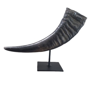 Artículos de cuerno de búhos de alta calidad, vajilla decorativa para el hogar, con Base de madera, venta al por mayor - Product Image 1