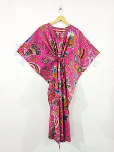 Robe kaftan ample en coton 100% imprimé au bloc, style bohème, longueur ras du sol, manches longues, pour les occasions décontractées, la plage et l'été. - Product Image 4