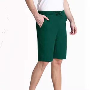 Shorts Bermuda Vert Uni pour Homme, Taille Mi-Haute avec Cordon de Serrage, Séchage Rapide, Décontracté et Sportif - Product Image 5
