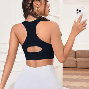 Nouveau soutien-gorge de sport pour femme, couleur unie, respirant et confortable, avec design push-up, idéal pour la course à pied et l'entraînement. - Product Image 2