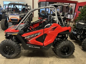 Quad 4x4 UTV3 Polaris RZR 200 EFI Rouge Indy 2026, Garantie OEM 3 Ans, Qualité Industrielle/DIY, Plastique, Origine USA - Product Image 4