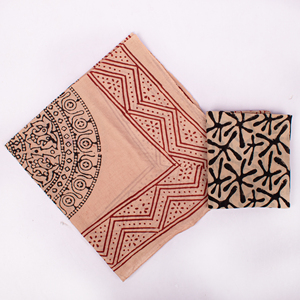 Bandana carrée bohème de luxe en coton, faite à la main, avec teintures naturelles écologiques, imprimée au bloc à la main style Bagaru, unisexe, pour le cou ou comme sac de voyage - Product Image 2