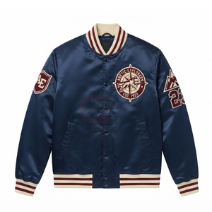 Chaqueta Bomber Personalizada con Nombre y Número del Equipo, Diseño de Collage Bordado, con Capucha, Transpirable e Impermeable - Product Image 4