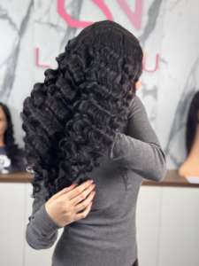 Cabello humano vietnamita Extensiones de ondas profundas de color natural Precio de fábrica Cabello liso natural Tono oscuro Pelucas de color Cabello - Product Image 4