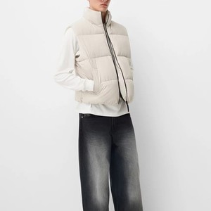 Chaleco Acolchado Beige para Hombre, Cuello Alto, Cierre de Cremallera, Cortavientos, Ropa de Invierno Informal, Relleno de Poliéster, Largo Regular, ODM - Product Image 3