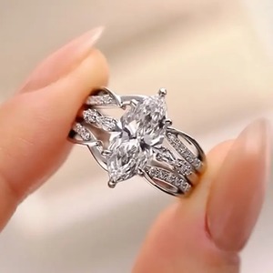 Anillo de compromiso de moissanita 925 con corte marquesa de 6 puntas y engaste, chapado en oro blanco, para mujer, de proveedor indio. - Product Image 2