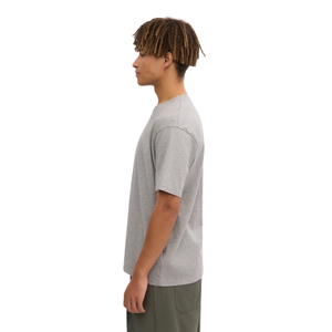 Camiseta de manga corta con cuello redondo para hombre, corte regular, hombros naturales, frente y espalda limpios, jersey, proveedor mayorista de ropa personalizada - Product Image 2