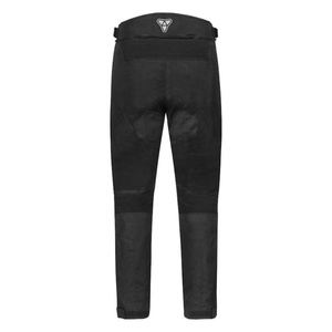 Pantalones textiles protectores para motociclistas de turismo con construcción robusta y armadura de nivel 1 CE. - Product Image 3