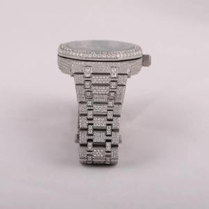 Reloj de Lujo Unisex AFAR Jewels VVS Moissanite Blanco de 46 mm con Esfera Árabe, Acero Inoxidable, Movimiento Automático de Cuarzo ETA de Alta Calidad - Product Image 2