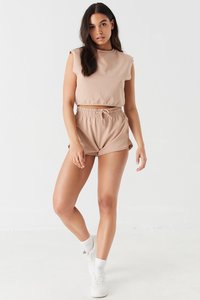 Conjunto de 2 Piezas para Mujer, Top Corto sin Mangas y Pantalones Cortos por Encima de la Rodilla, Color Sólido, Tejido de Punto, Spandex y Algodón, Estilo Casual para Primavera/Verano - Product Image 3