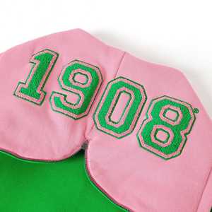 Sudadera con Capucha Unisex AKA Green Prep, Bordado Rosa Chenille con Letras Griegas, Ajuste Elegante y Premium - Product Image 4