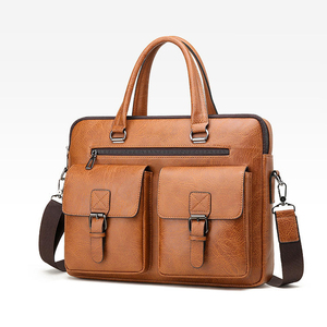 Bolso de cuero para portátil con diseño ligero y compartimentos espaciosos, perfecto para profesionales, trabajo de oficina y viajes diarios. - Product Image 2