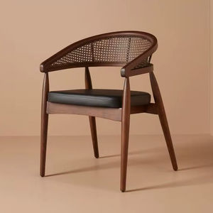 Chaise de salle à manger moderne en teck massif avec dossier en rotin naturel et assise en cuir pour appartement et hôtel, mobilier de luxe - Product Image 1
