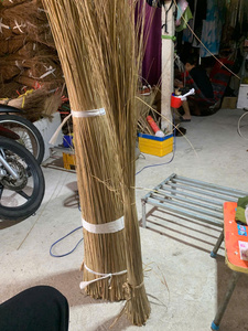 Venta al por mayor de palos de escoba de coco VIGI FARM de Vietnam, 24 meses de vida útil, limpios y secos, listos para la producción - Product Image 3